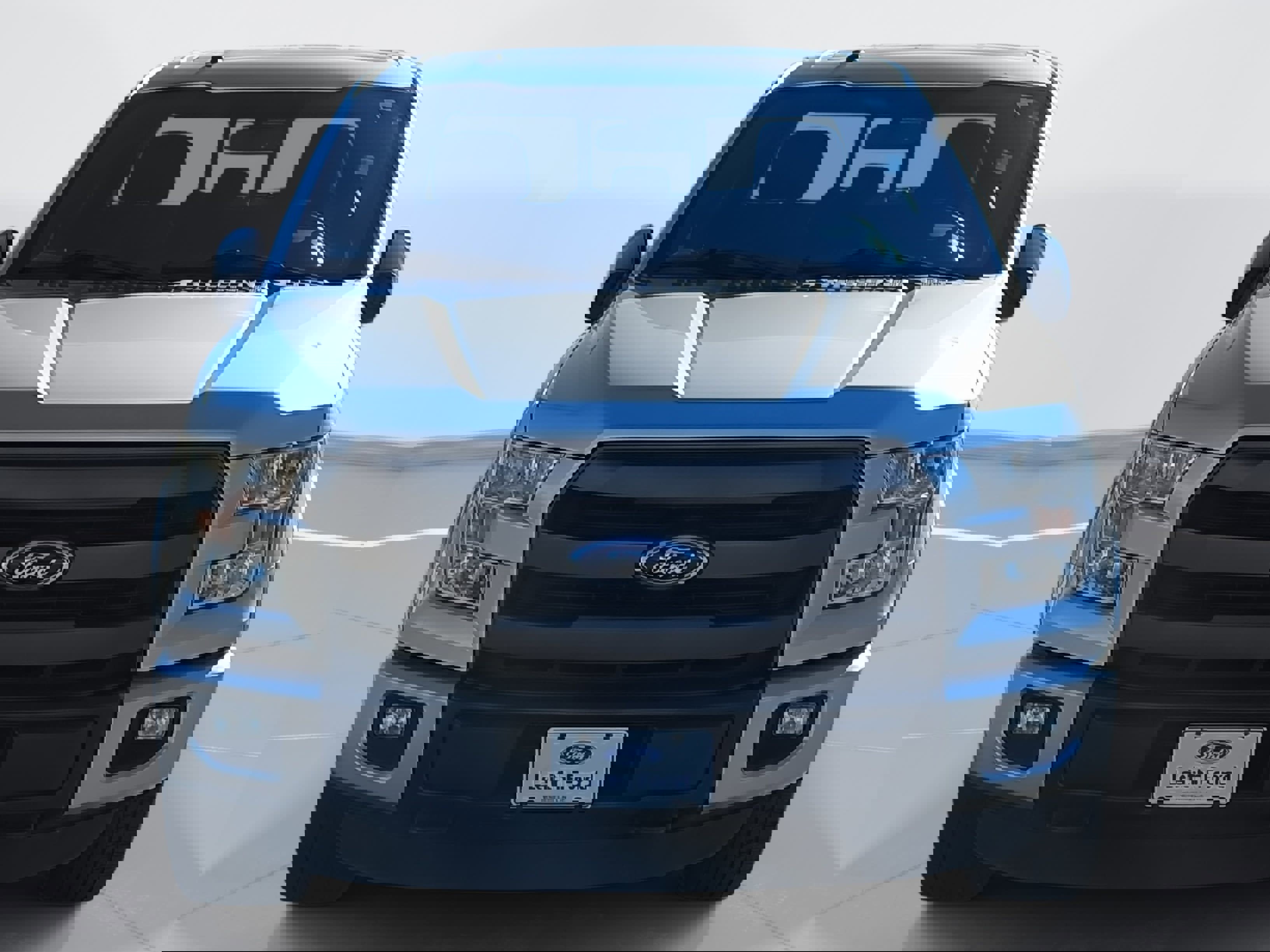 Used 2015 Ford F150 Lariat image 2