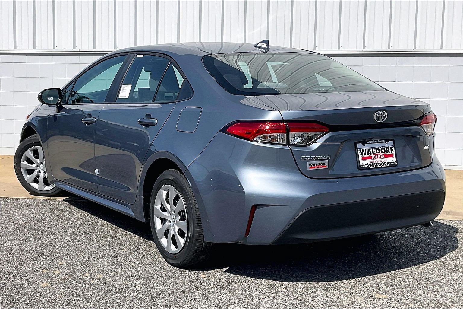 New 2027 Toyota Corolla LE FWD image 3