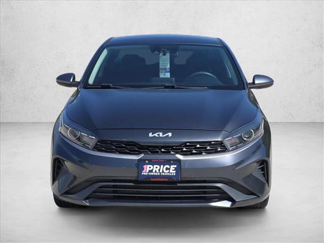Used 2022 Kia Forte LXS FWD image 2