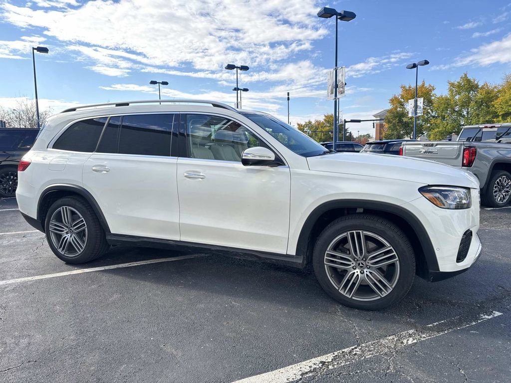 Certified 2025 Mercedes-Benz GLS 450 4MATIC image 8