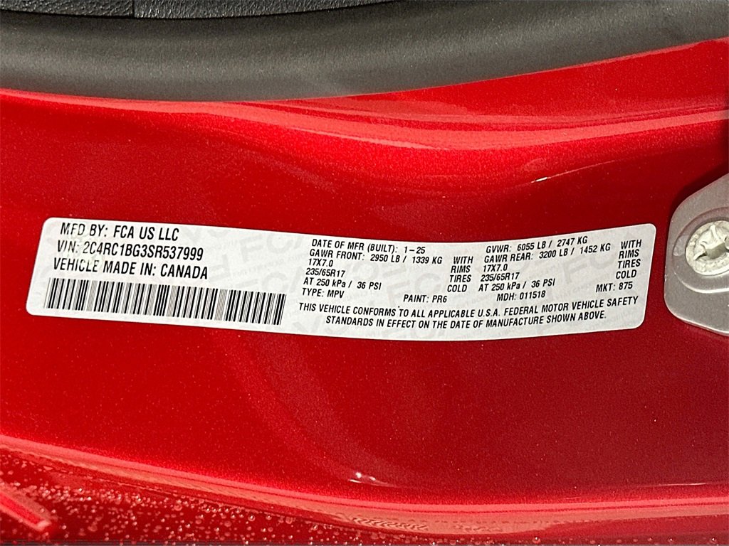 New 2025 Chrysler Pacifica Select w/ Uconnect Theater Family Group image 19