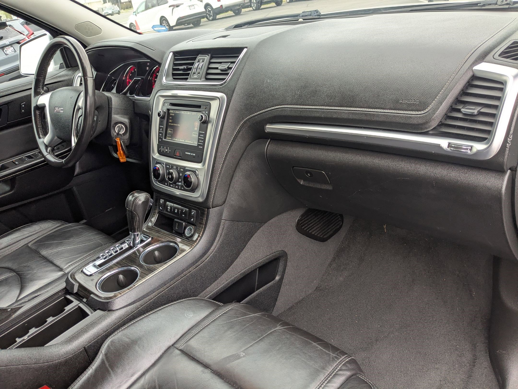 Used 2016 GMC Acadia SLT image 31