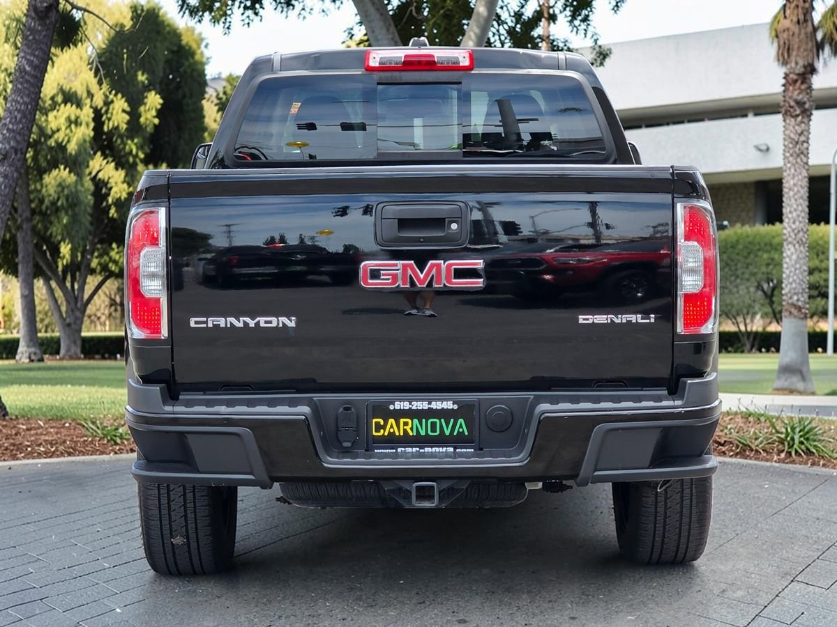 Used 2017 GMC Canyon Denali image 6