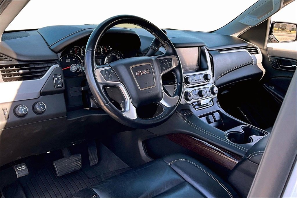 Used 2019 GMC Yukon SLT image 13