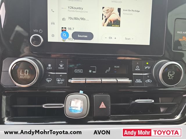 Used 2023 Toyota Highlander LE FWD image 23