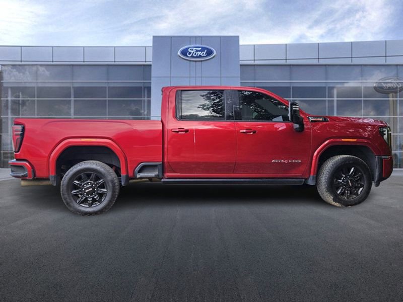 Used 2024 GMC Sierra 2500 AT4 w/ AT4 Premium Plus Package image 3
