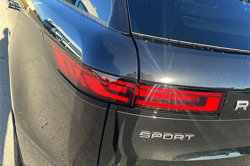 Used 2024 Land Rover Range Rover Sport SE image 31