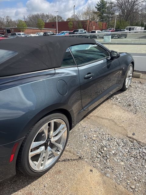 Used 2021 Chevrolet Camaro LT w/ RS Package image 9