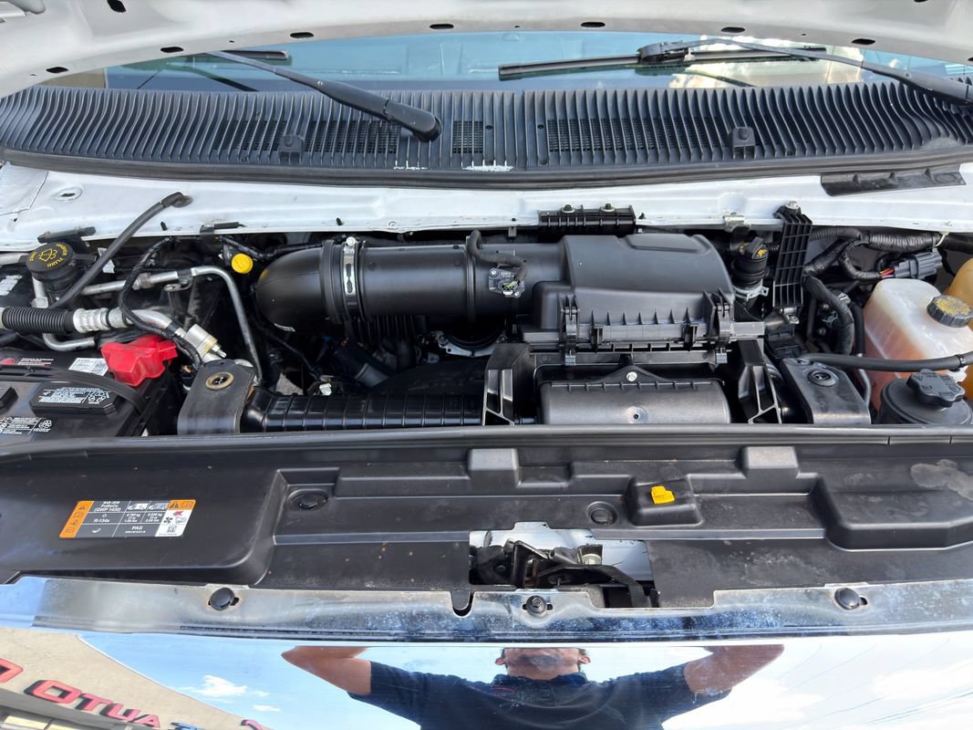 Used 2024 Ford E-450 and Econoline 450 Super Duty w/ Power Windows & Locks Group RWD image 42
