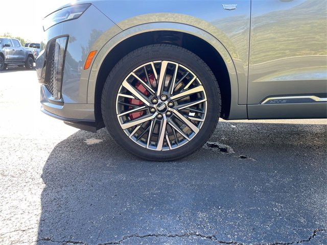 Used 2025 Cadillac XT6 Sport w/ LPO, Floor Liner Package image 34