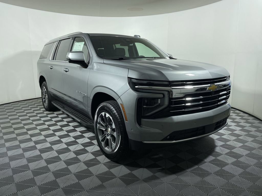 New 2026 Chevrolet Suburban LT w/ Comfort Package