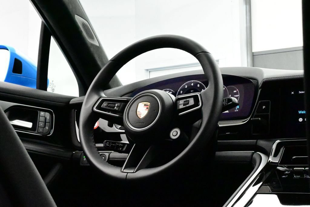 New 2026 Porsche Panamera GTS AWD/4WD image 21