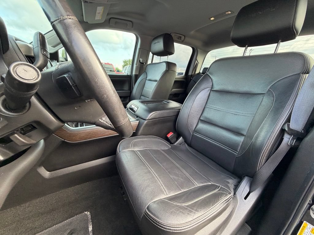 Used 2018 GMC Sierra 2500 Denali w/ Duramax Plus Package AWD/4WD image 22