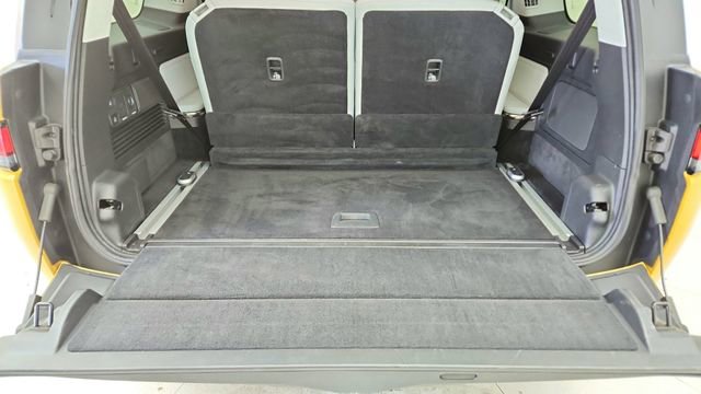 Used 2024 Rivian R1S Adventure image 14