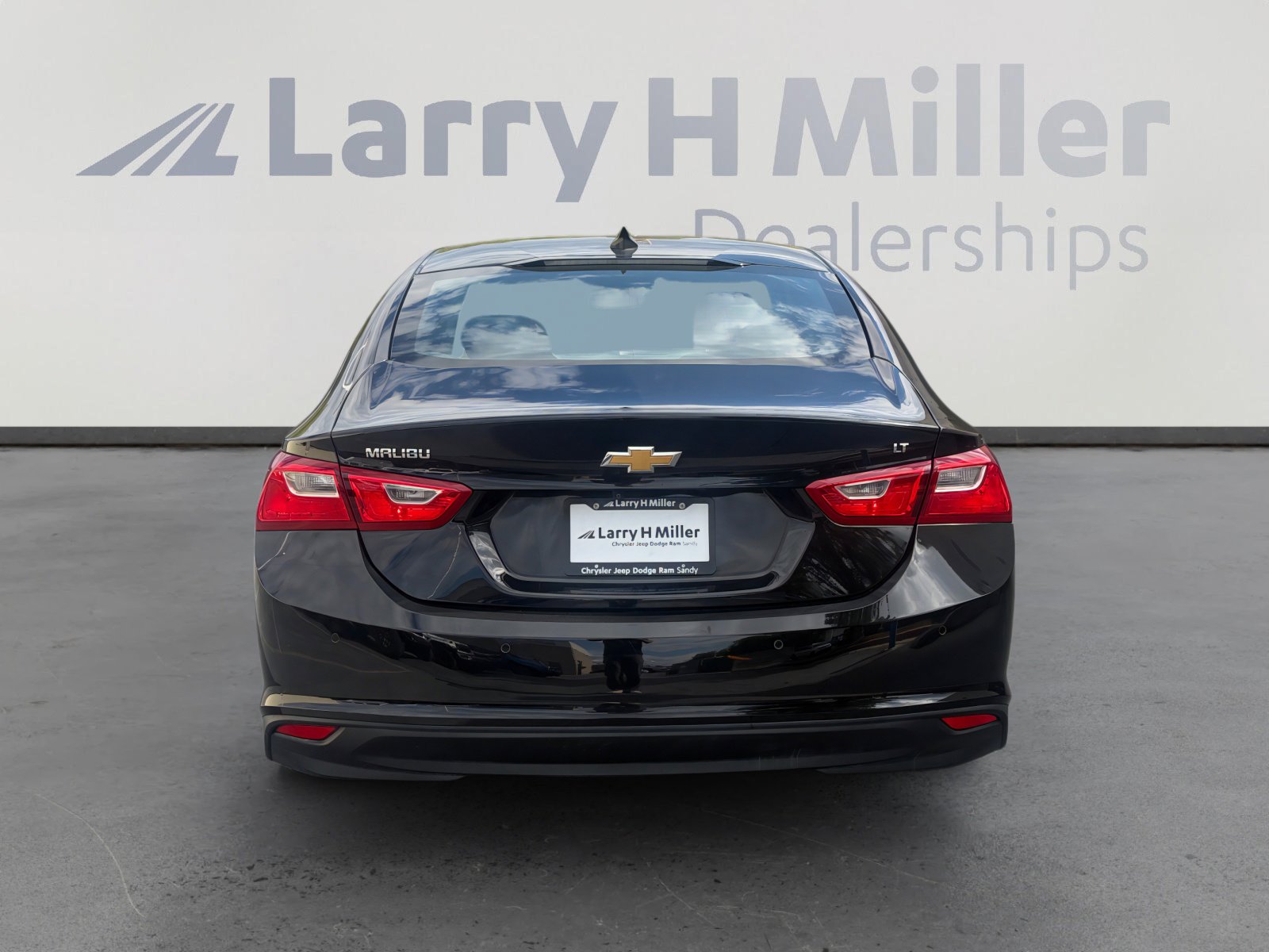 Used 2024 Chevrolet Malibu LT FWD image 4