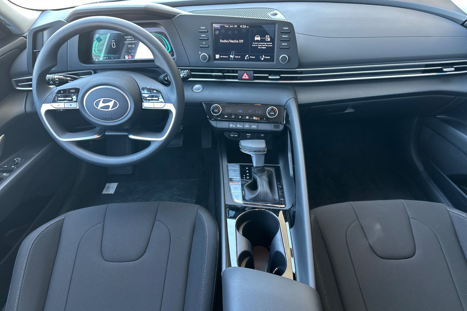 New 2026 Hyundai Elantra Hybrid FWD image 14