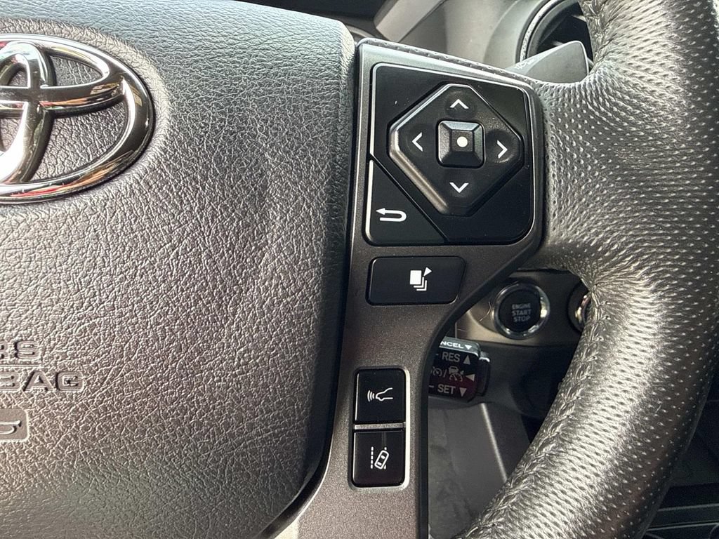 Used 2021 Toyota Tacoma TRD Off-Road w/ TRD Premium Off Road Package AWD/4WD image 37