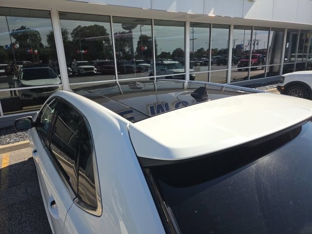 Certified 2024 Ford Edge SEL w/ Convenience Package AWD/4WD image 3