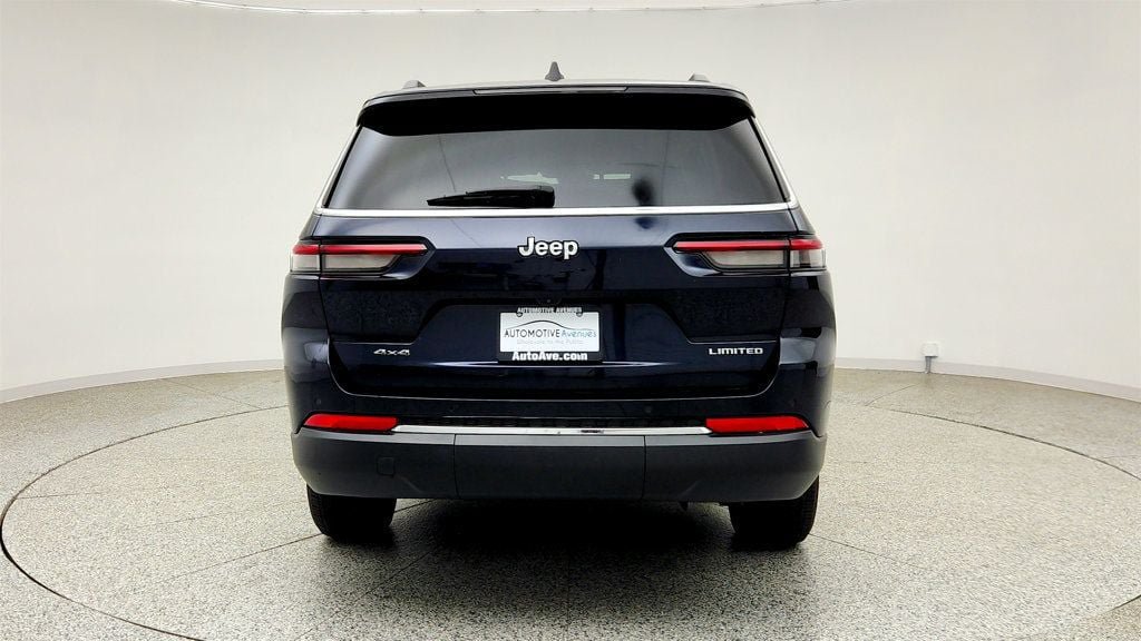 Used 2023 Jeep Grand Cherokee L Limited AWD/4WD image 6