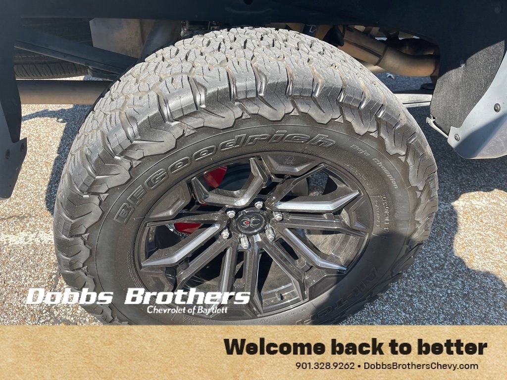 Used 2025 Chevrolet Silverado 1500 RST AWD/4WD image 14