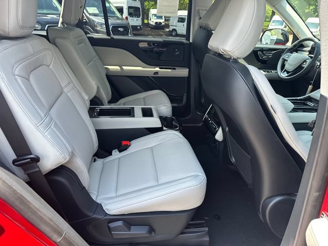 New 2026 Lincoln Aviator Reserve w/ Jet Appearance Package AWD/4WD image 16