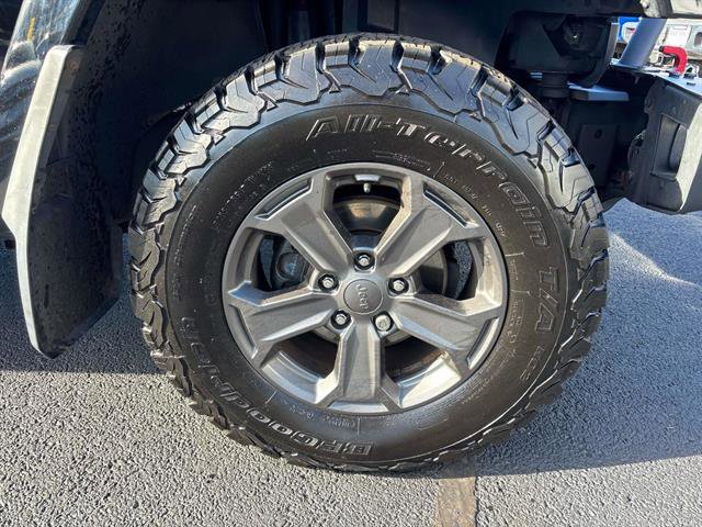 Used 2017 Jeep Wrangler Unlimited Rubicon image 29