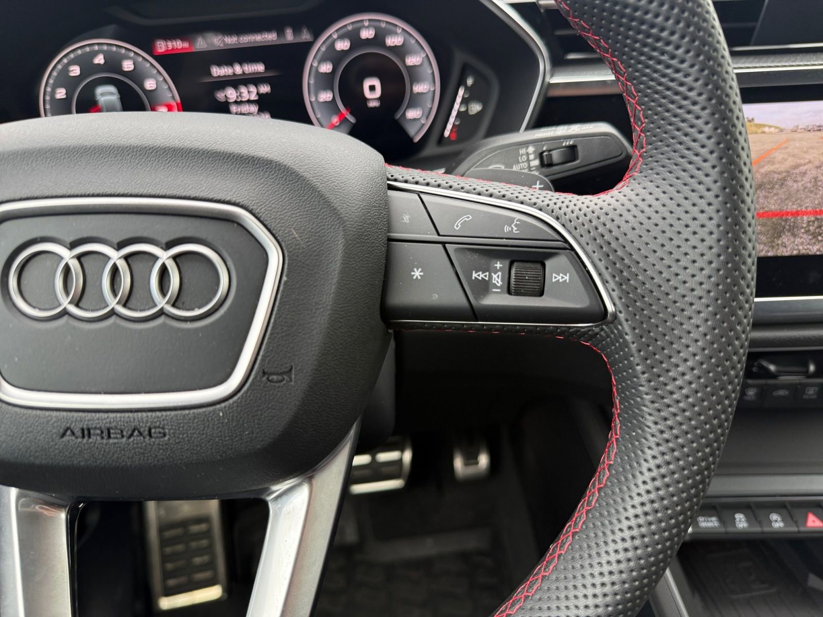 Used 2025 Audi Q3 2.0T Premium Plus w/ Premium Plus Package AWD/4WD image 16