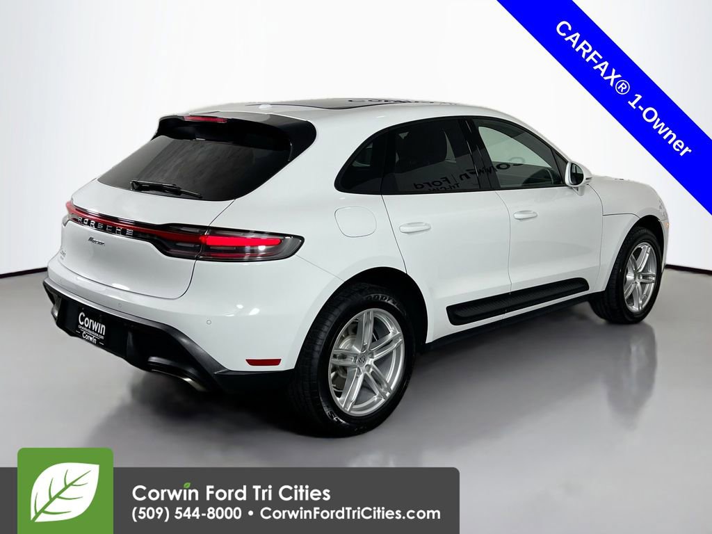 Used 2024 Porsche Macan image 14