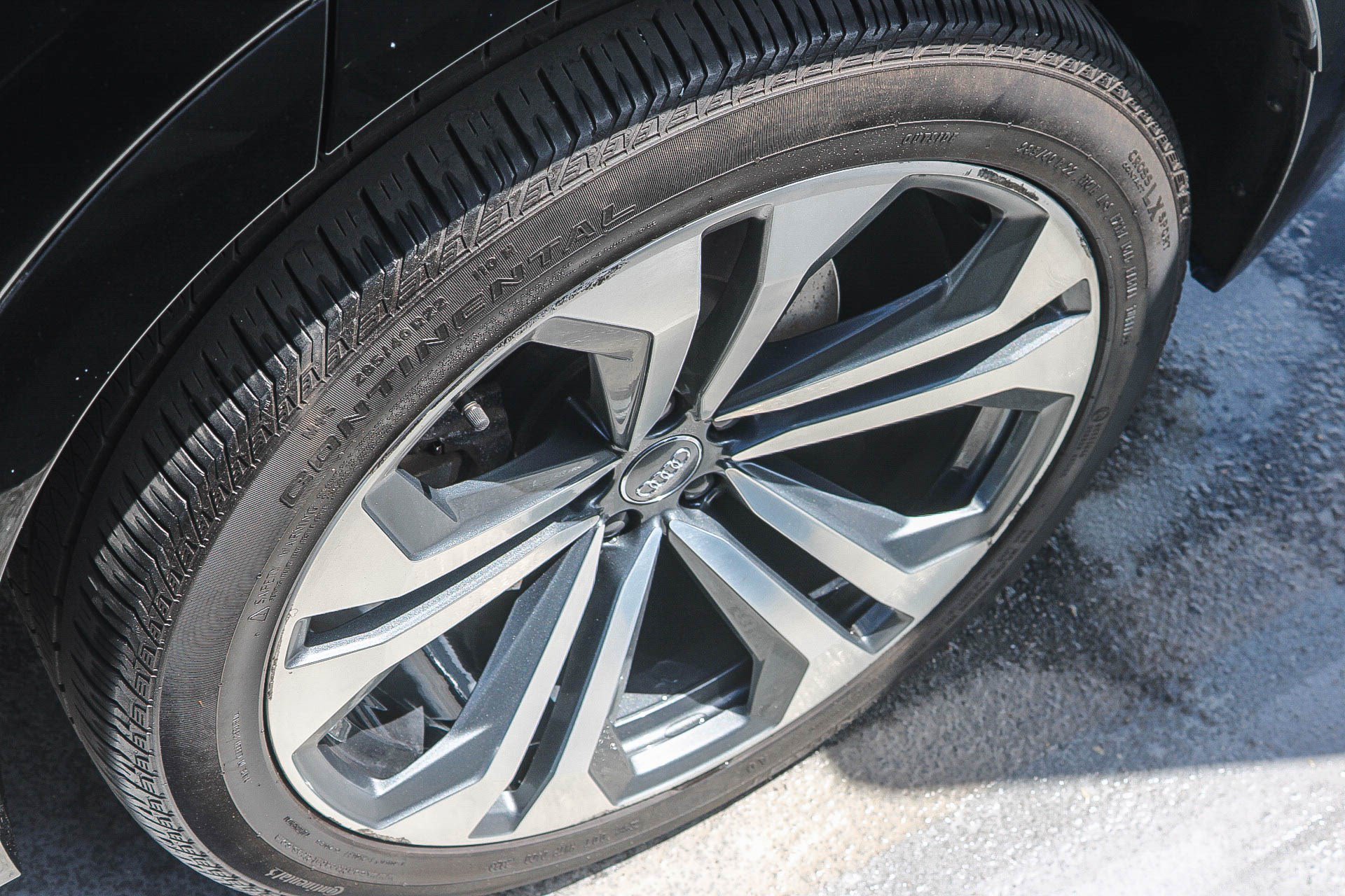 Used 2019 Audi Q8 Prestige w/ Towing Package AWD/4WD image 10