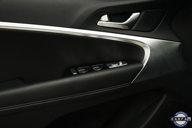 Used 2025 Genesis G70 2.5T image 23