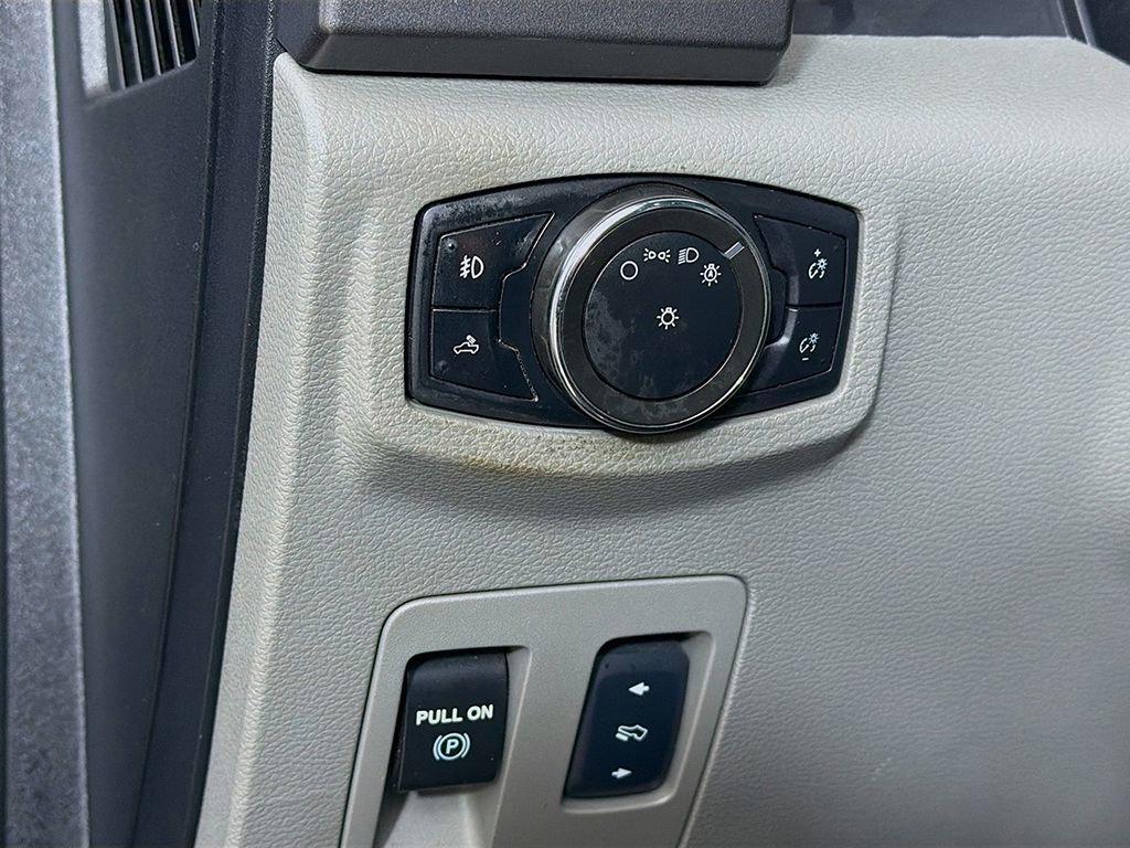 Used 2017 Ford F150 XLT w/ Equipment Group 302A Luxury image 26