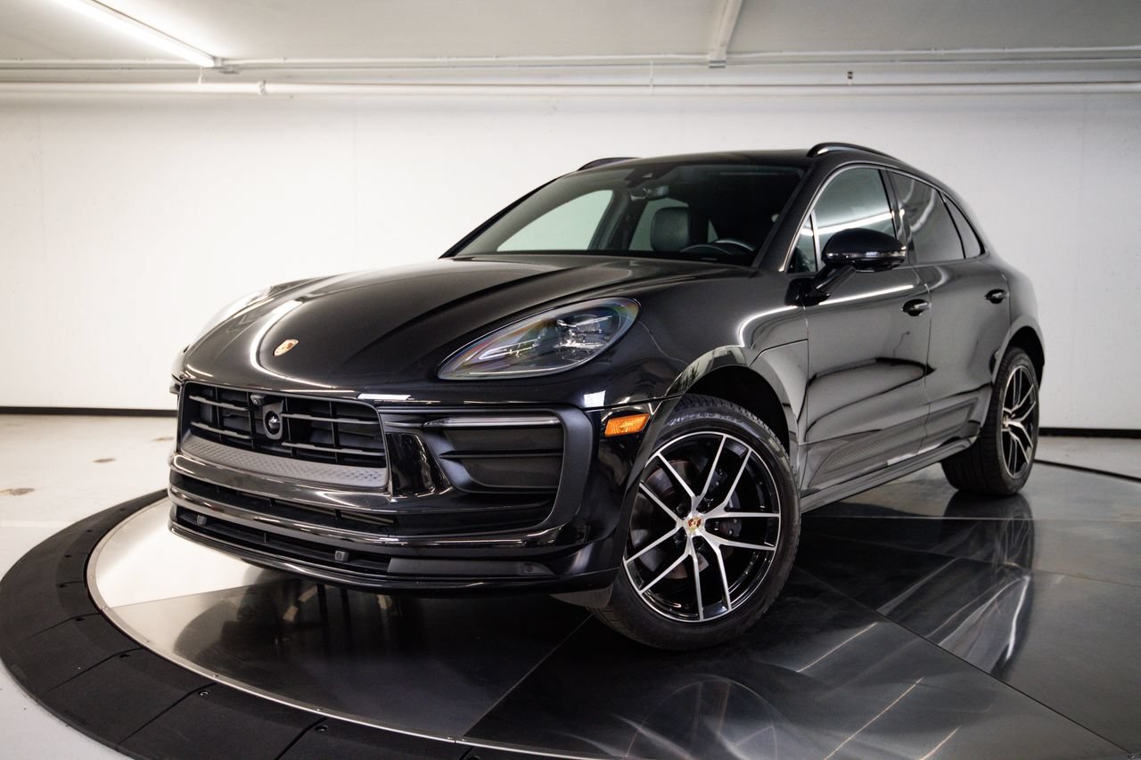 Certified 2024 Porsche Macan AWD/4WD video 1