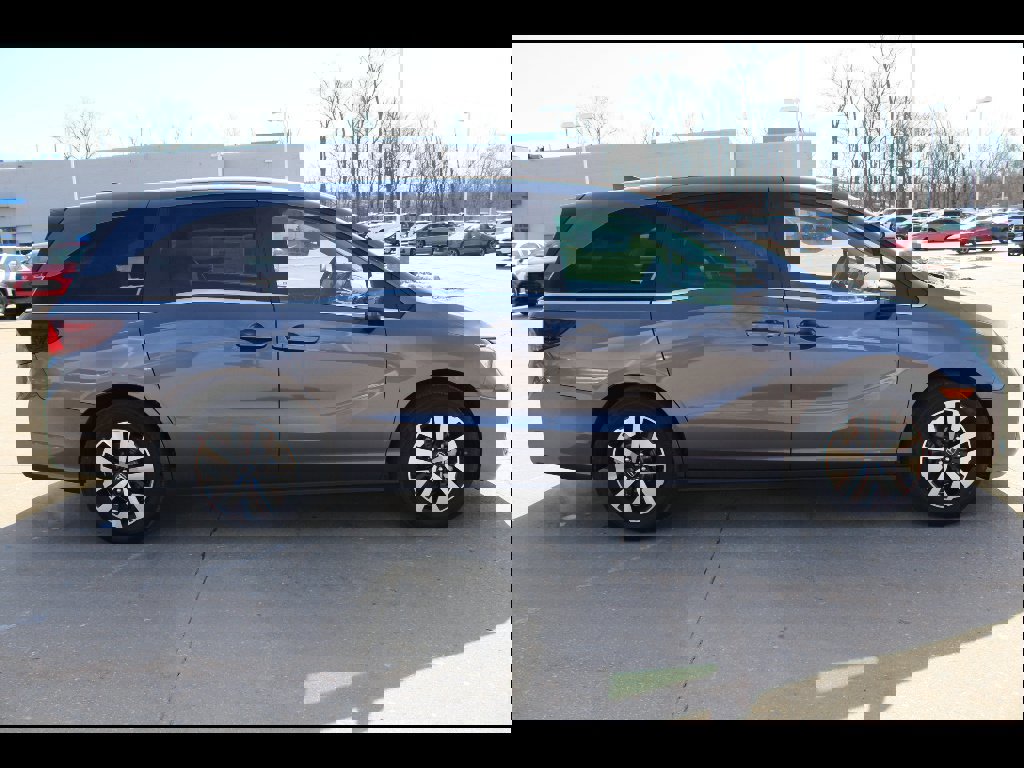 New 2026 Honda Odyssey EX-L image 3