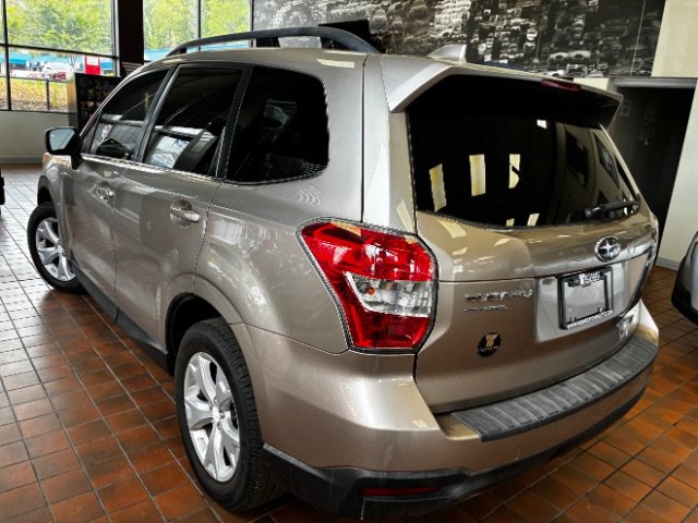 Used 2016 Subaru Forester 2.5i Limited w/ Popular Package #2 AWD/4WD image 5