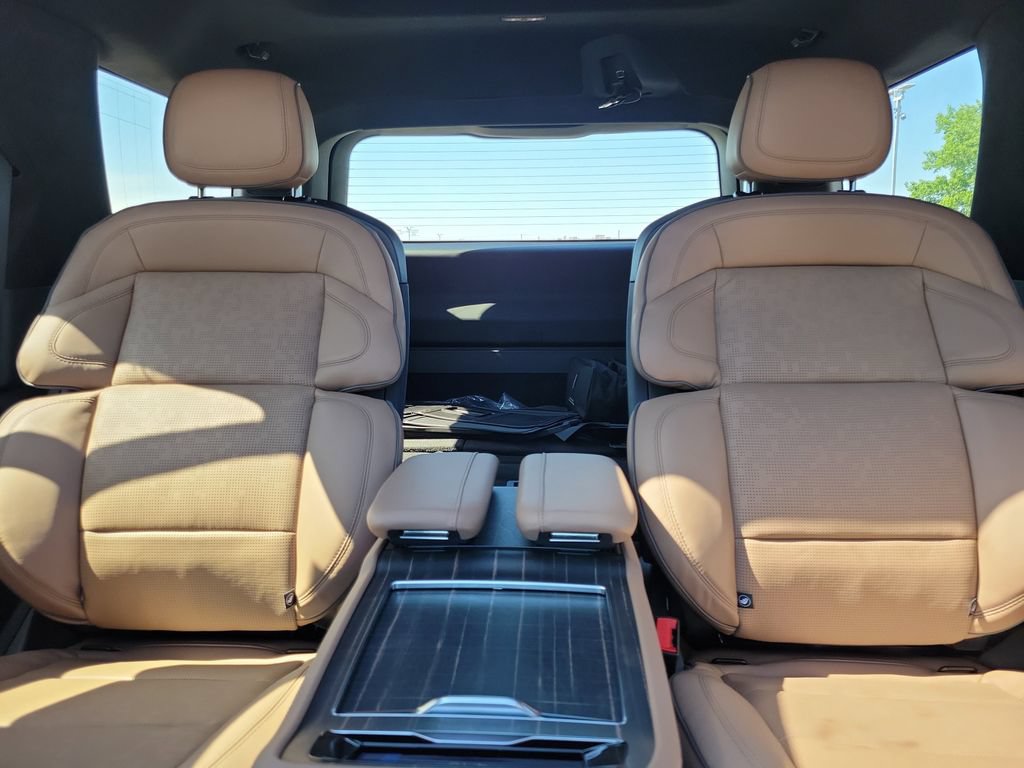 New 2026 Lincoln Navigator Black Label AWD/4WD image 17