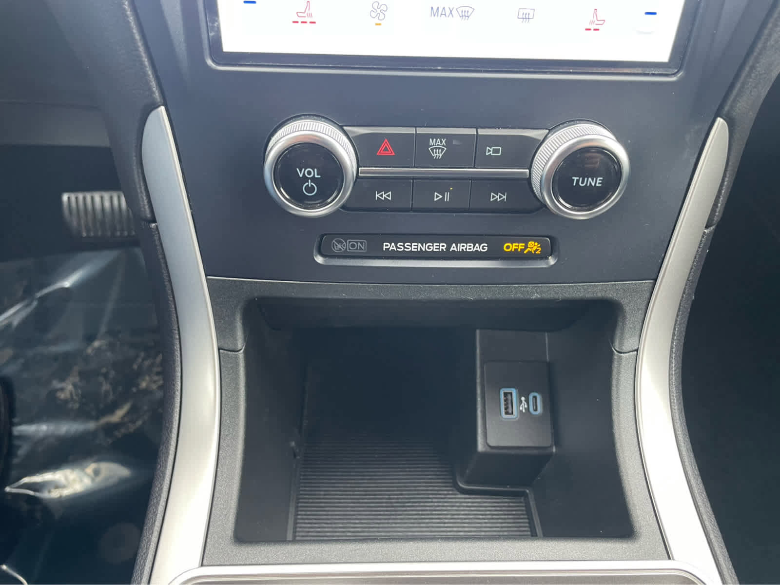 Used 2023 Ford Edge SEL image 23