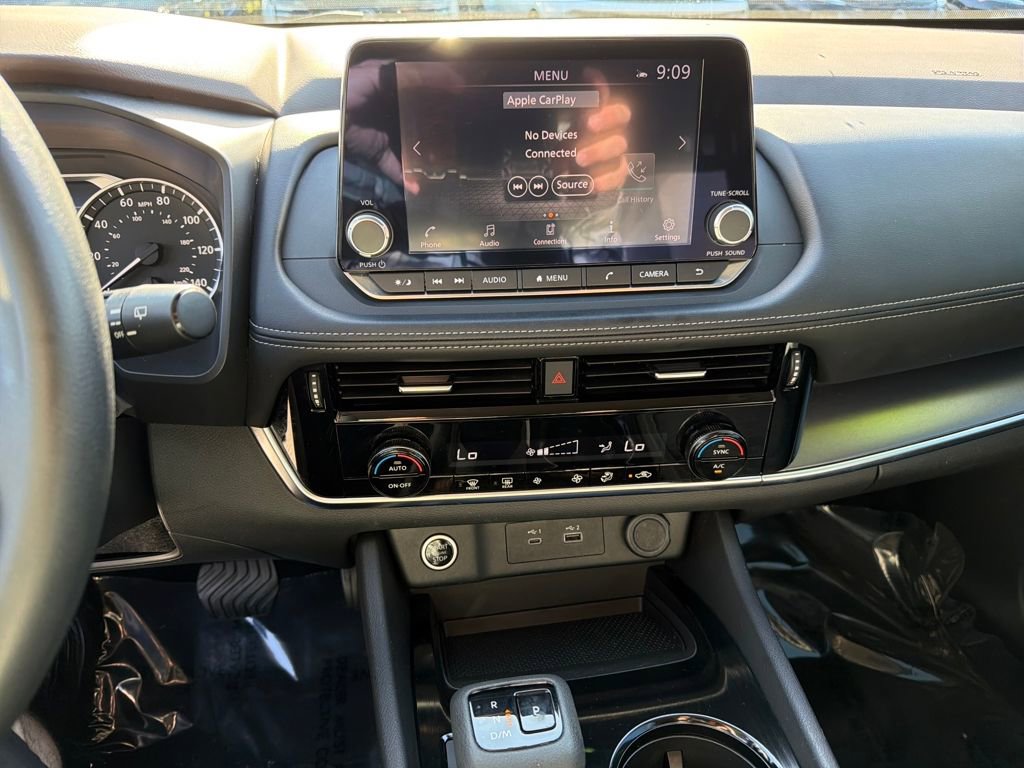 Used 2022 Nissan Rogue SV FWD image 26