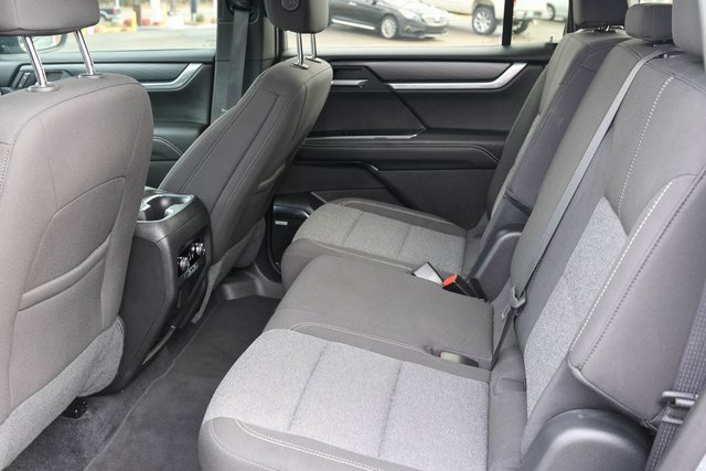 Used 2025 GMC Acadia Elevation image 14