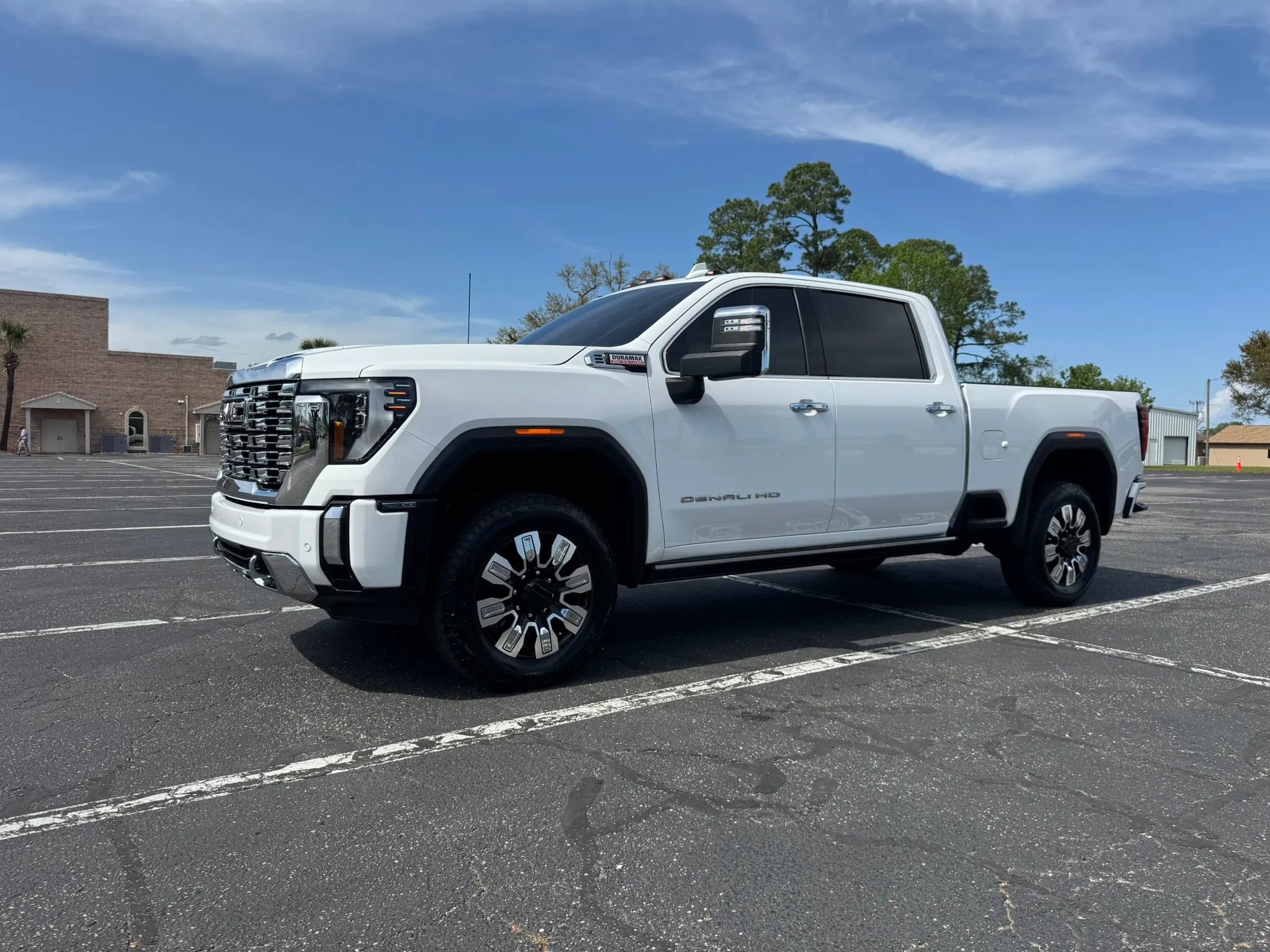 Used 2024 GMC Sierra 2500 Denali w/ Denali Reserve Package image 2