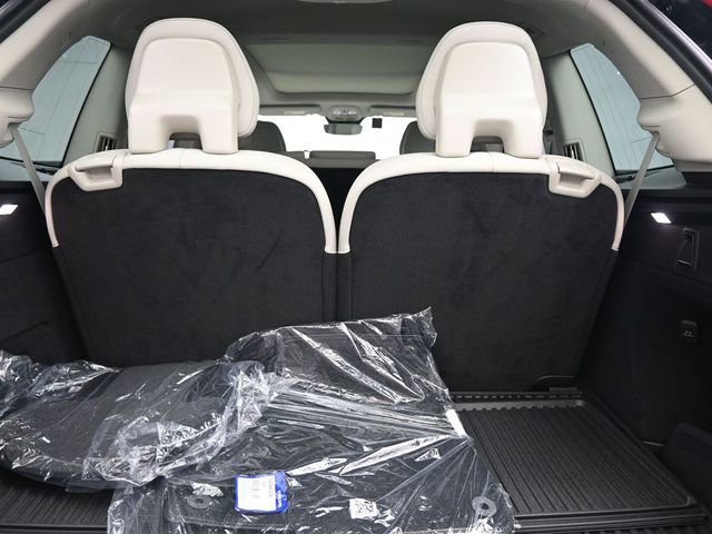 Used 2025 Volvo XC90 B6 Plus w/ Protection Package Premier image 31