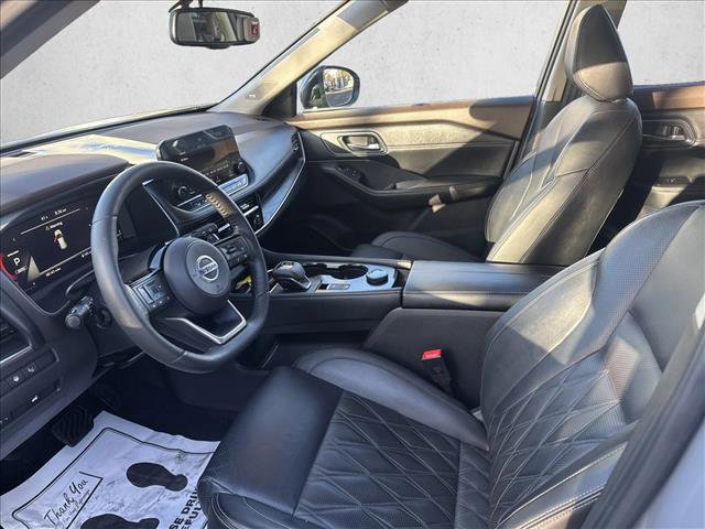 Used 2021 Nissan Rogue Platinum image 9