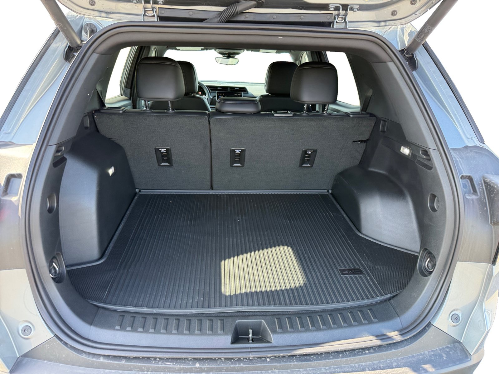 New 2026 GMC Terrain Elevation w/ Elevation Premium Package FWD image 17