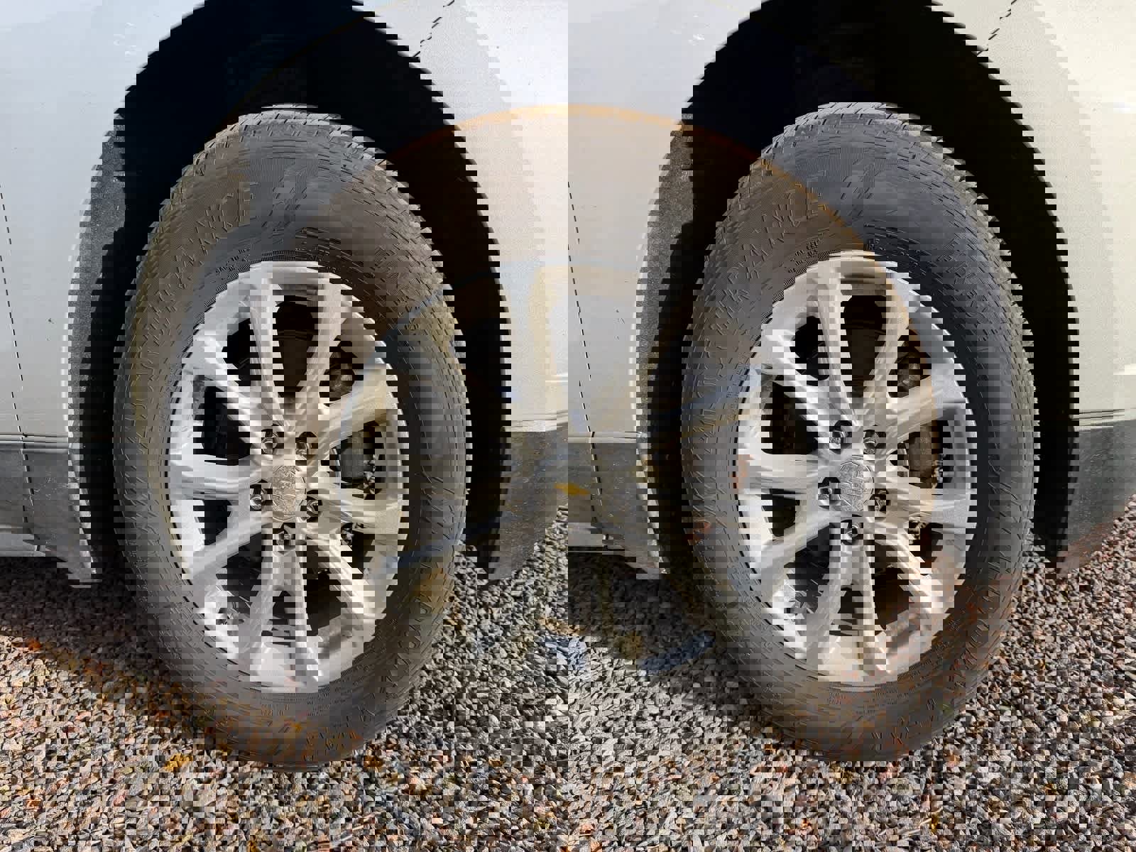 Used 2018 Chevrolet Equinox LT image 6