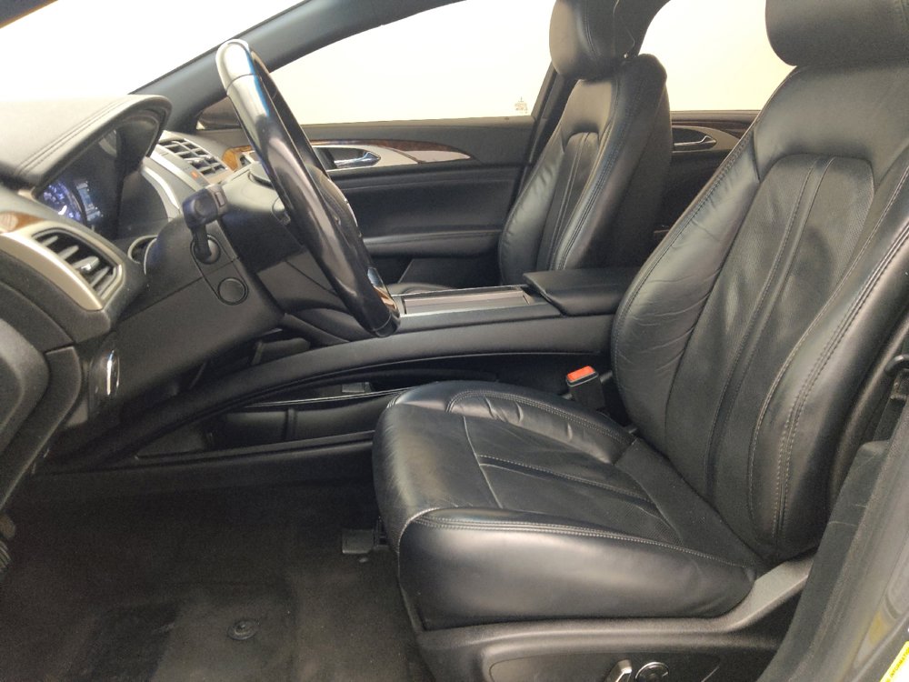 Used 2019 Lincoln MKZ Reserve FWD image 17