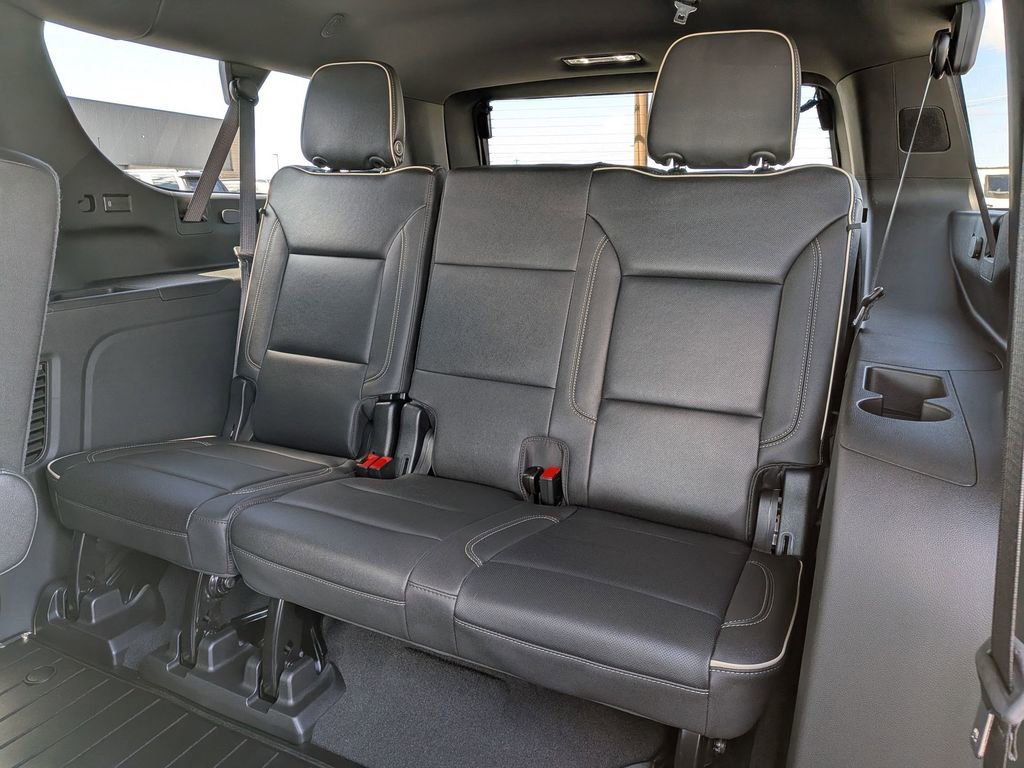 Used 2024 GMC Yukon XL SLT w/ SLT Premium Package AWD/4WD image 21