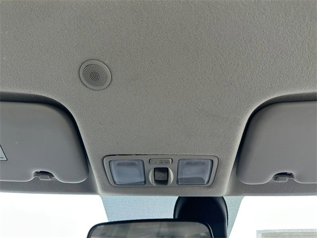 Used 2022 Hyundai Venue SEL image 28