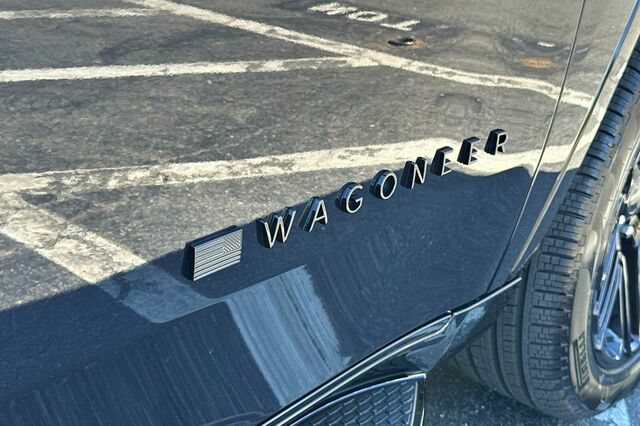 New 2025 Jeep Wagoneer Series II w/ Convenience Group I AWD/4WD image 24