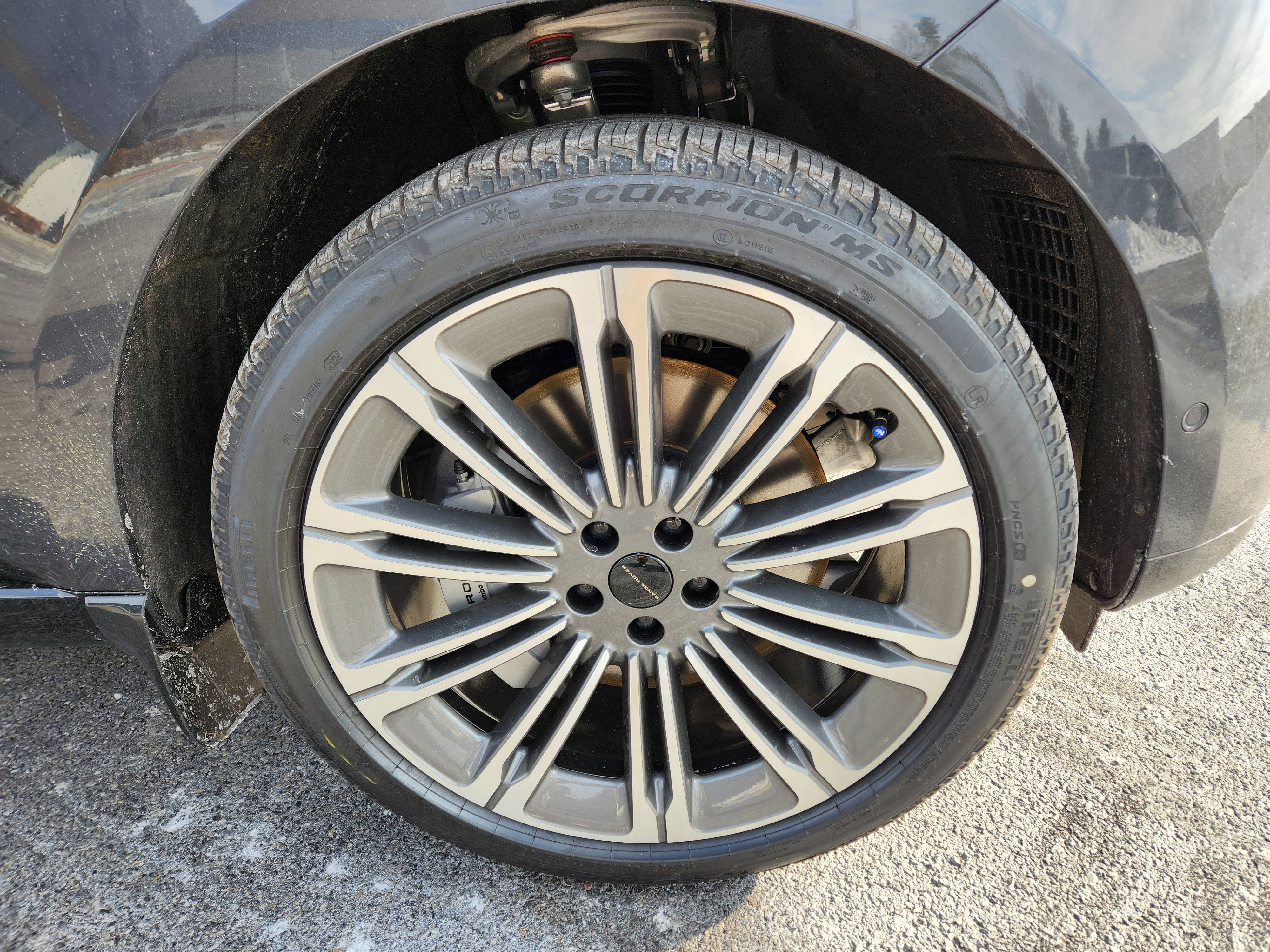 New 2026 Land Rover Range Rover Long Wheelbase SE image 7