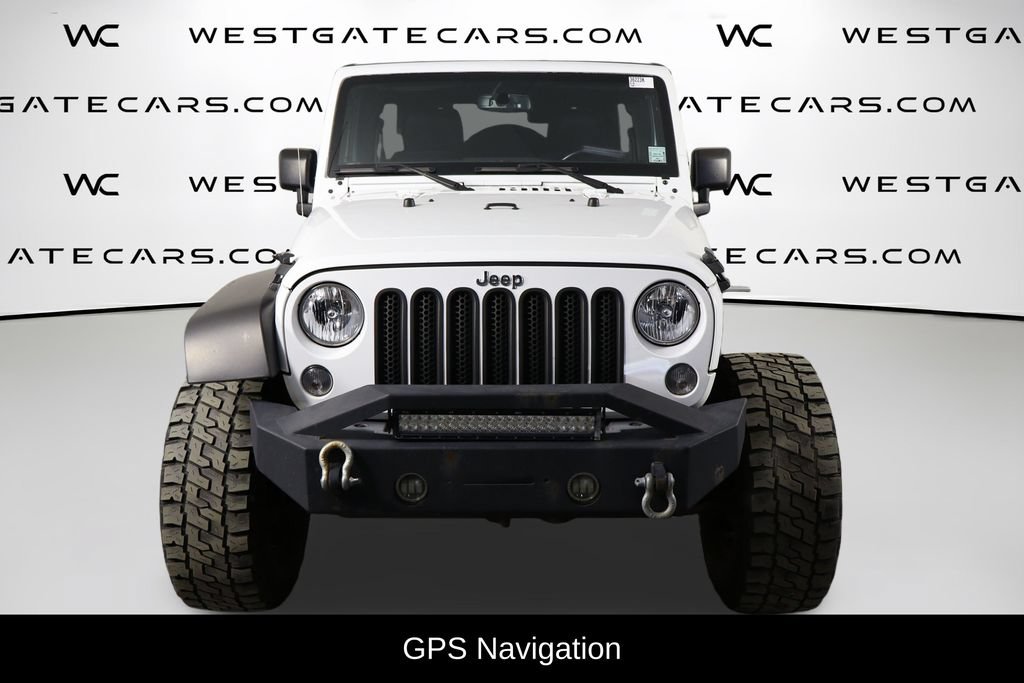 Used 2017 Jeep Wrangler Unlimited Rubicon w/ Connectivity Group AWD/4WD image 2