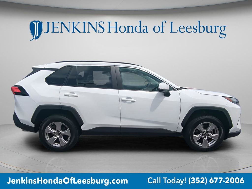 Used 2023 Toyota RAV4 XLE w/ Convenience Package image 2